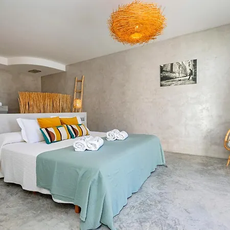 In Cala Salada Sleeps 14 Sant Antoni de Portmany