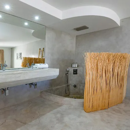 In Cala Salada Sleeps 14 San Antonio (Ibiza)