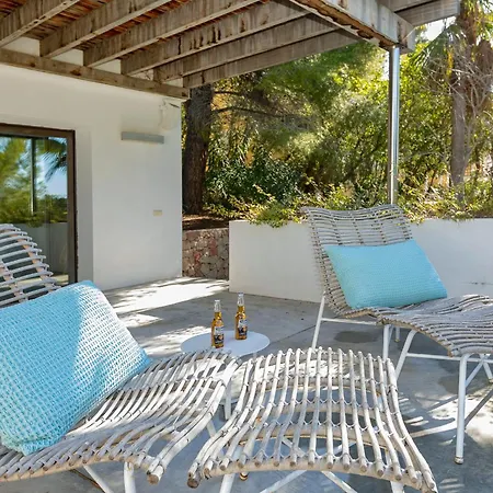 In Cala Salada Sleeps 14 * San Antonio (Ibiza)