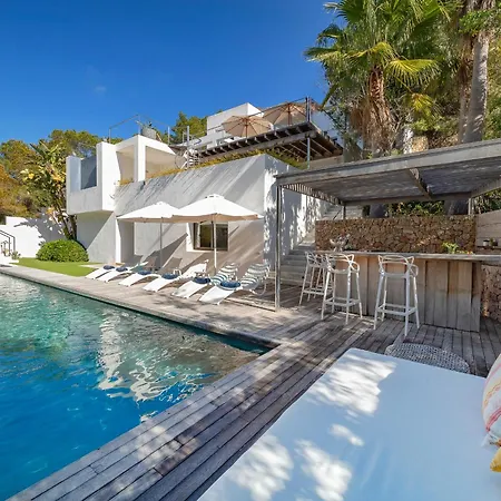 Villa In Cala Salada Sleeps 14 San Antonio (Ibiza)