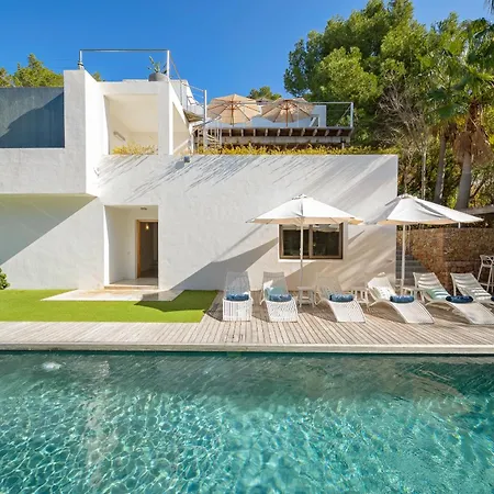 In Cala Salada Sleeps 14 * San Antonio (Ibiza)